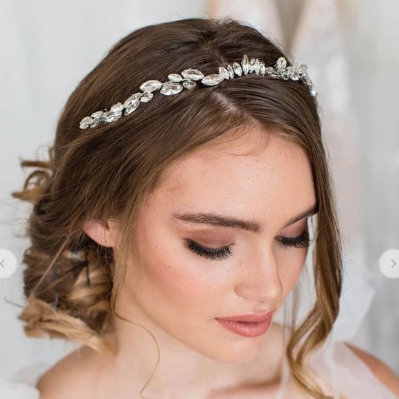 Brides & Hairpins Zila Crown main image 4